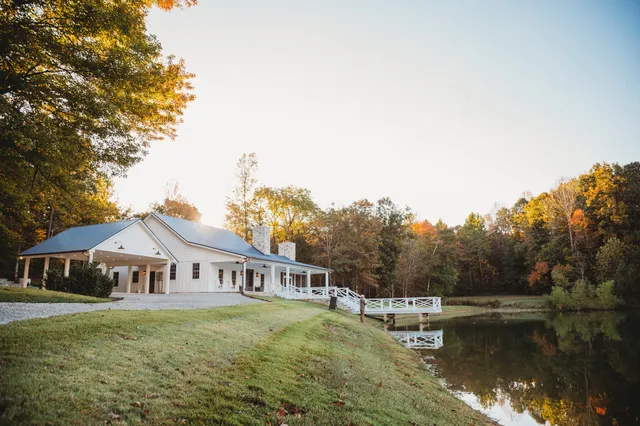 a view of a lake with houses