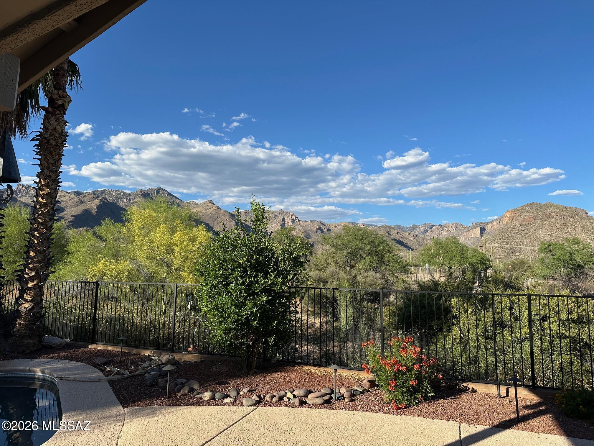 5672 North Cherokee Ridge Road Tucson, AZ 85750 - Photo 4 of 24 Amazing Views!!