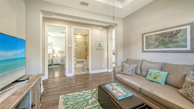 $650,000 | 5572 Sentiero Drive, Nokomis, FL 34275