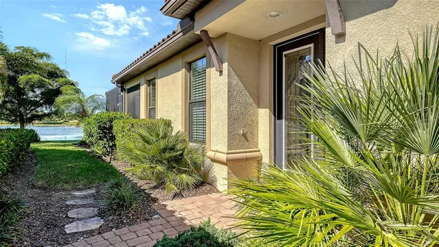 $650,000 | 5572 Sentiero Drive, Nokomis, FL 34275