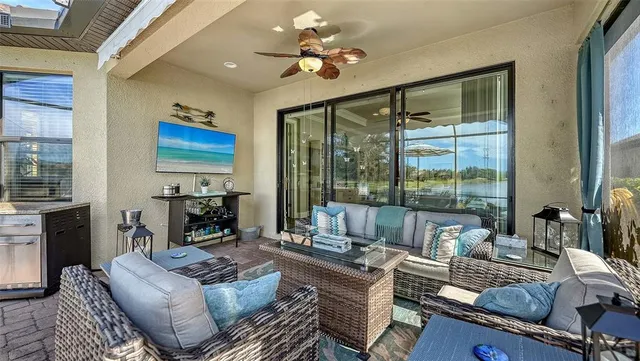 $650,000 | 5572 Sentiero Drive, Nokomis, FL 34275