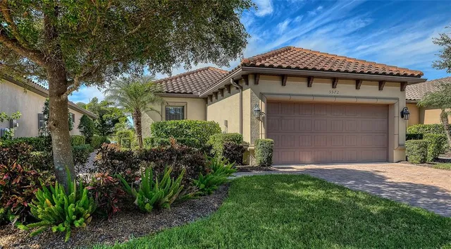 $650,000 | 5572 Sentiero Drive, Nokomis, FL 34275