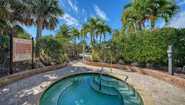 $650,000 | 5572 Sentiero Drive, Nokomis, FL 34275