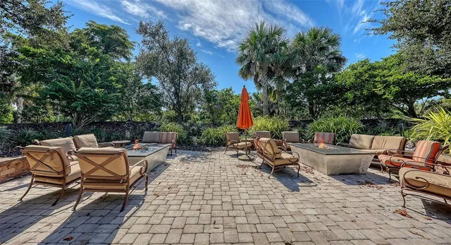 $650,000 | 5572 Sentiero Drive, Nokomis, FL 34275