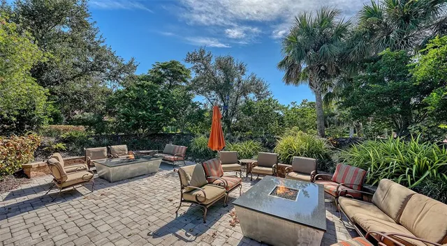 $595,000 | 5572 Sentiero Drive, Nokomis, FL 34275