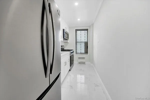 $189,000 | 4265 Webster Avenue, Unit 5C | Woodlawn Heights