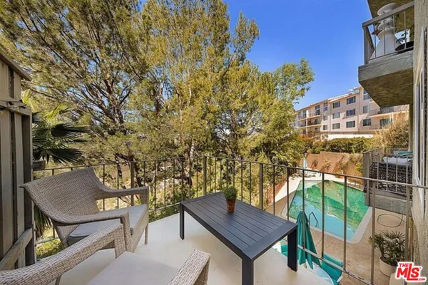 $4,350 | 2345 Roscomare Road, Unit 201, Los Angeles, CA 90077