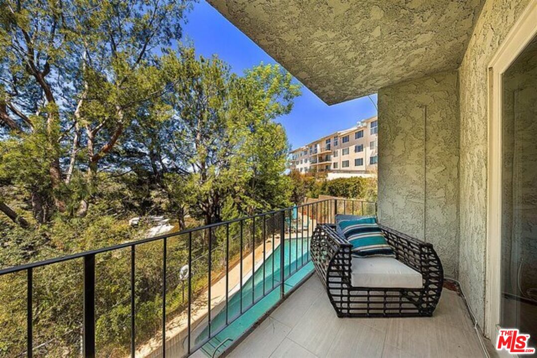 2345 Roscomare Road, Unit 201 Los Angeles, CA 90077 - Photo 14 of 16