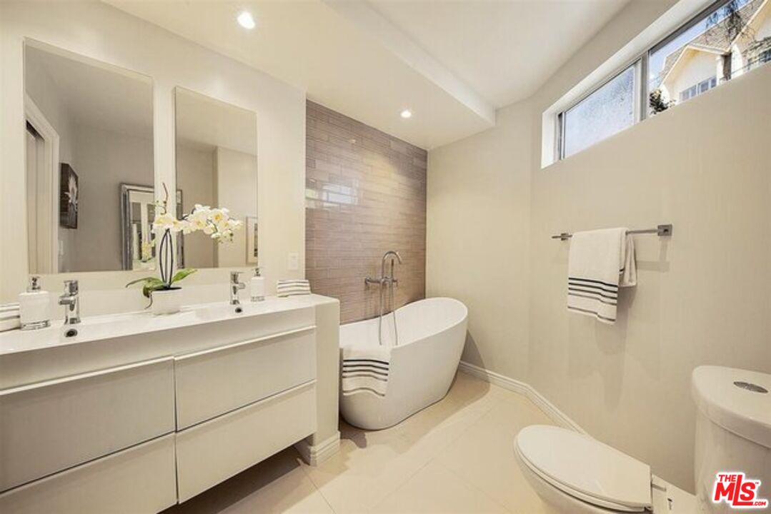 2345 Roscomare Road, Unit 201 Los Angeles, CA 90077 - Photo 10 of 16