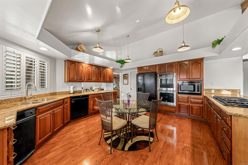 2886 Windwood Way Spring Valley, CA 91978 - Photo 9 of 35