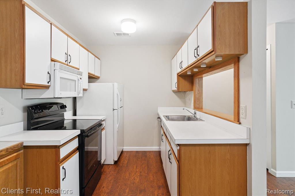 24050 Middlebelt Road, Unit 3 Farmington Hills, MI 48336 - Photo 9 of 28