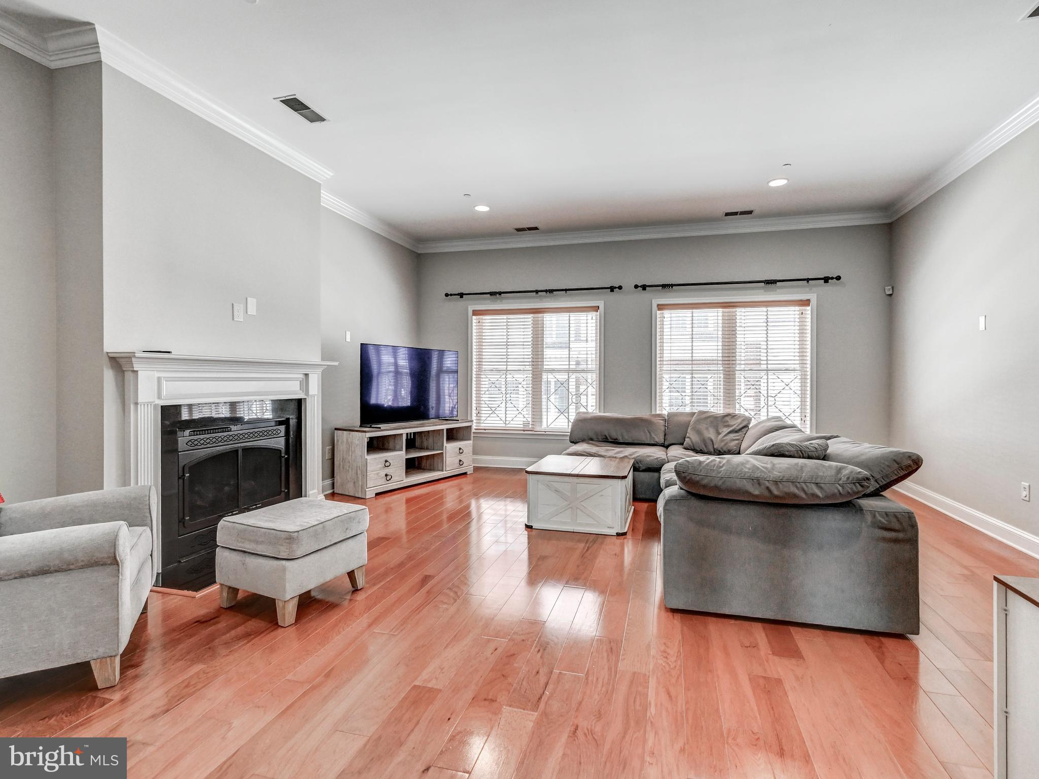 1319 Covington Street Baltimore, MD 21230 - Photo 9 of 42