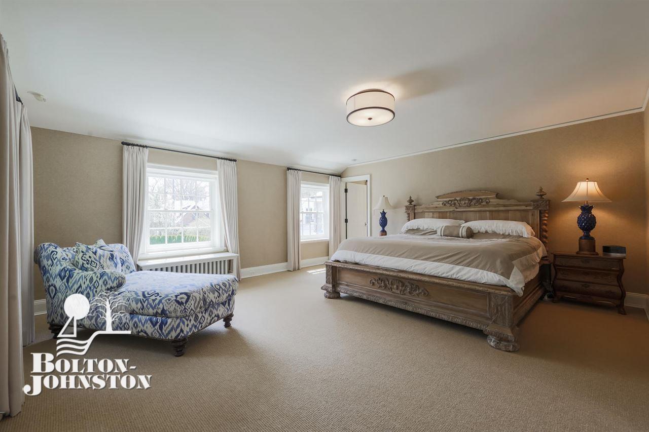 93 Kenwood Road Grosse Pointe, MI 48236 - Photo 40 of 81 31346731-39.JPG