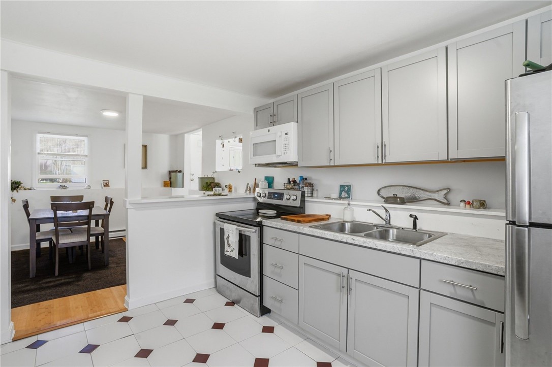 22 Pennsylvania Avenue Warren, RI 02885 - Photo 22 of 31