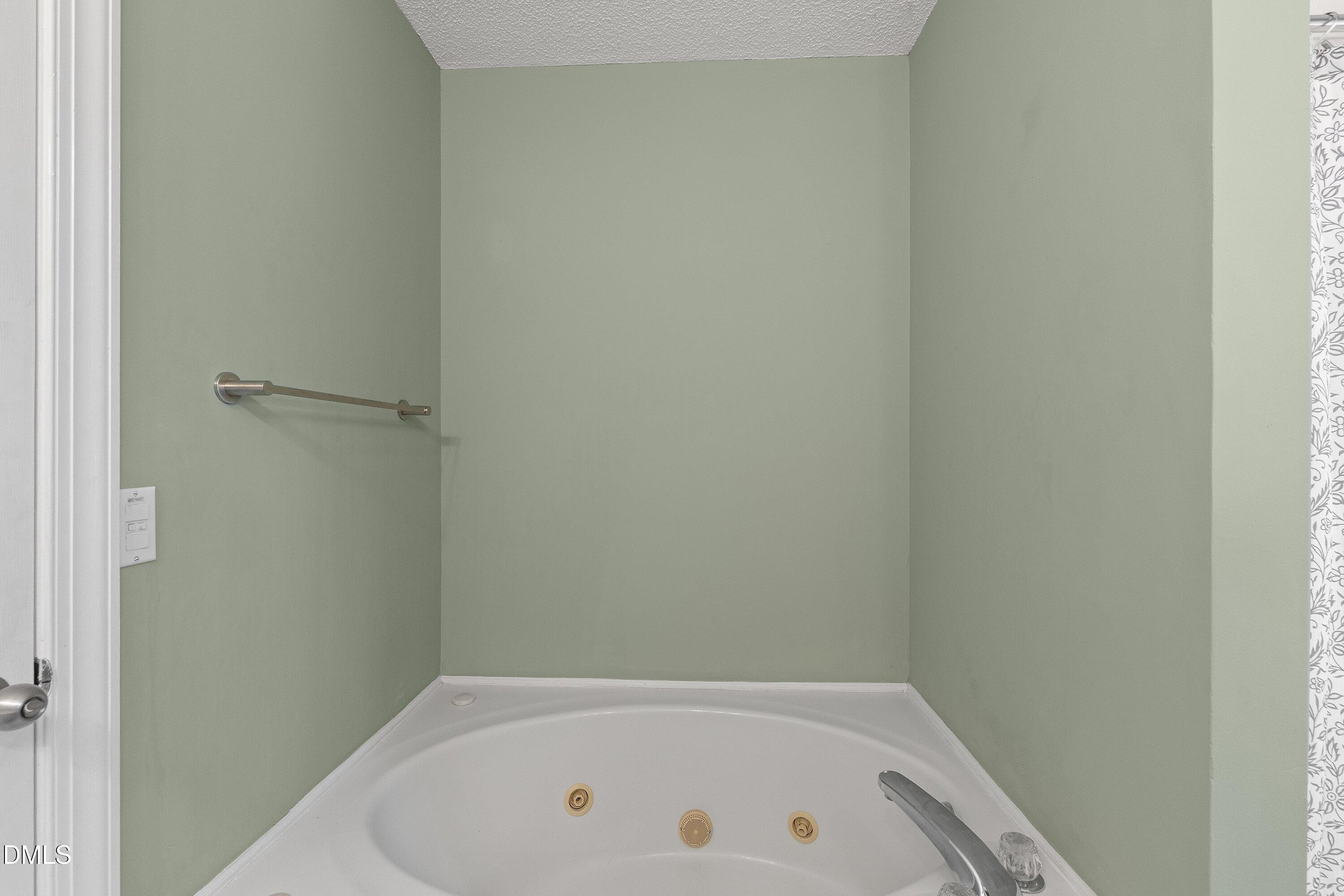 6732 Walnut Cove Drive Raleigh, NC 27603 - Photo 32 of 54 36-6732 Walnut Cove Dr_4830