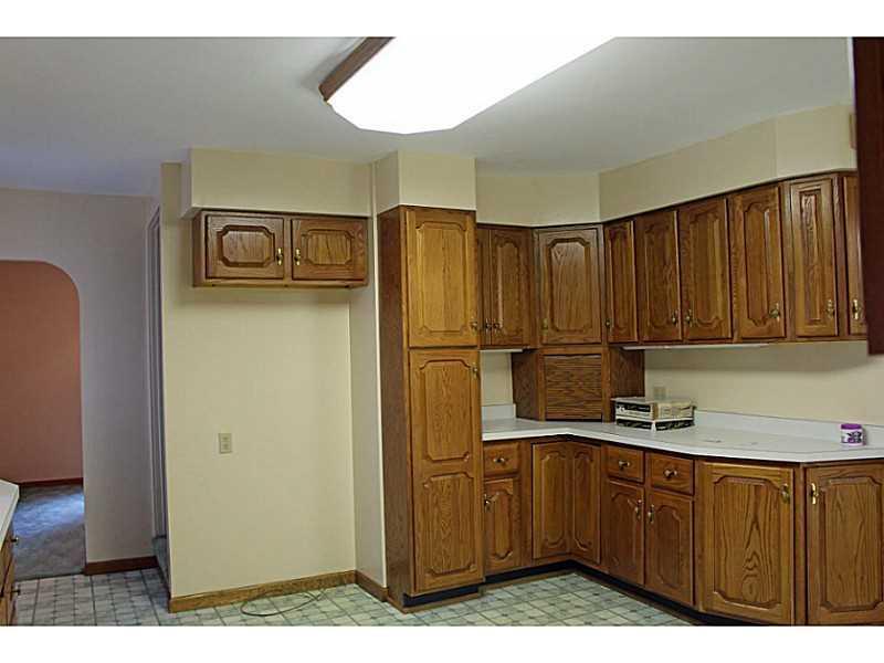 4352 Grange Hall Road Springfield, OH 45504 - Photo 5 of 19