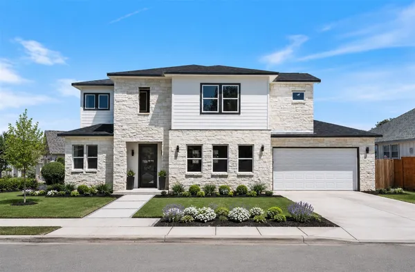 $549,999 | 148 Preston Trail, Meadowlakes, TX 78654