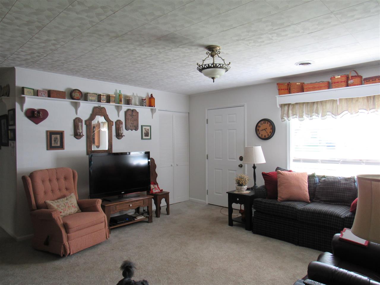 1102 West Riga Avenue Marion, IN 46952 - Photo 3 of 18 Gallery Image 3