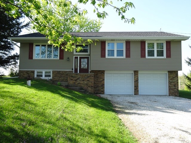 16212 West Pleasant Grove Road Trivoli, IL 61569 - Photo 3 of 21
