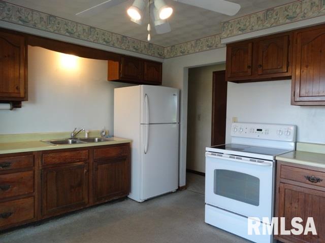 16212 West Pleasant Grove Road Trivoli, IL 61569 - Photo 4 of 21