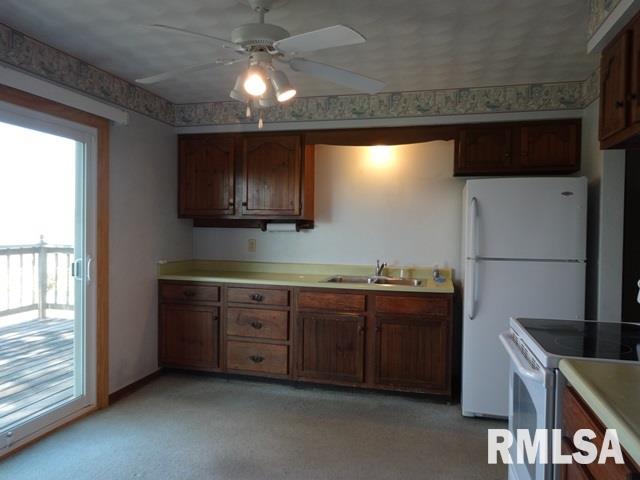 16212 West Pleasant Grove Road Trivoli, IL 61569 - Photo 6 of 21