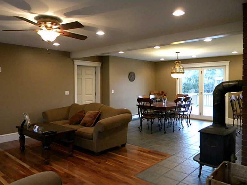 115 Webster Road Farmington, ME 04938 - Photo 9 of 27 Living Room.