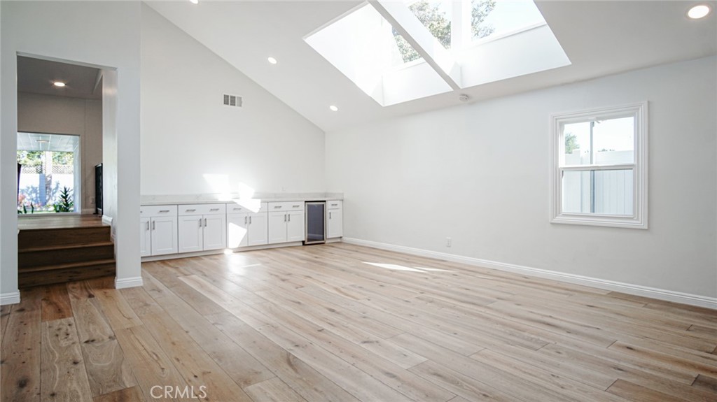 11165 Valley Spring Lane Studio City, CA 91602 - Photo 13 of 44