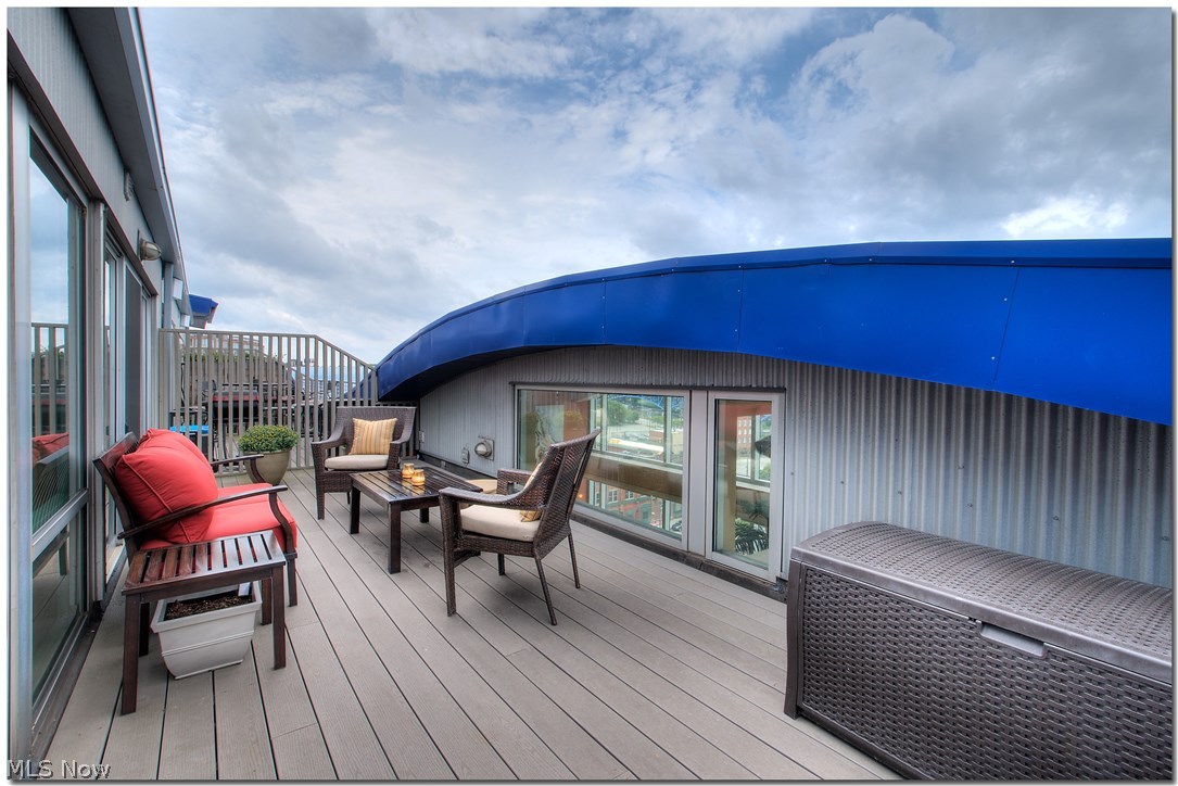 1237 Washington Avenue, Unit 1209 Cleveland, OH 44113 - Photo 16 of 33 The master suite and private terrace is perfect for both gracious entertaining and intimately secluded living.