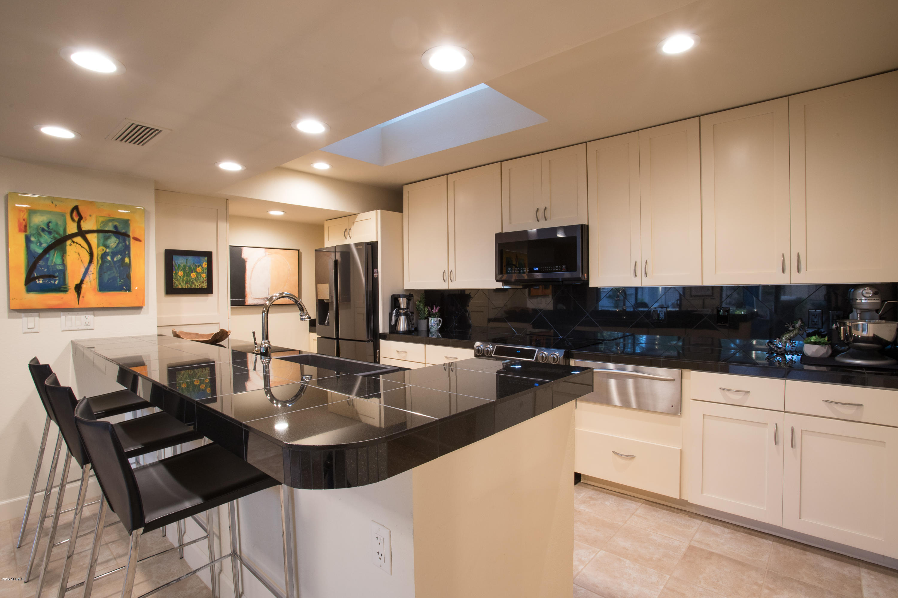 5309 North 24th Place Phoenix, AZ 85016 - Photo 10 of 49 Gourmet Kitchen!