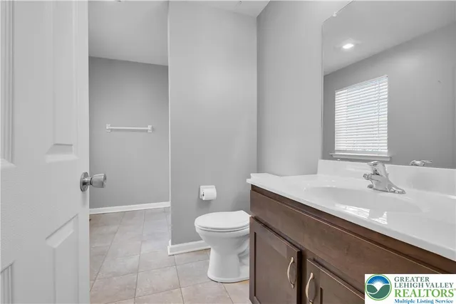 $2,995 | 4487 Cottonwood Drive, Nazareth, PA 18064