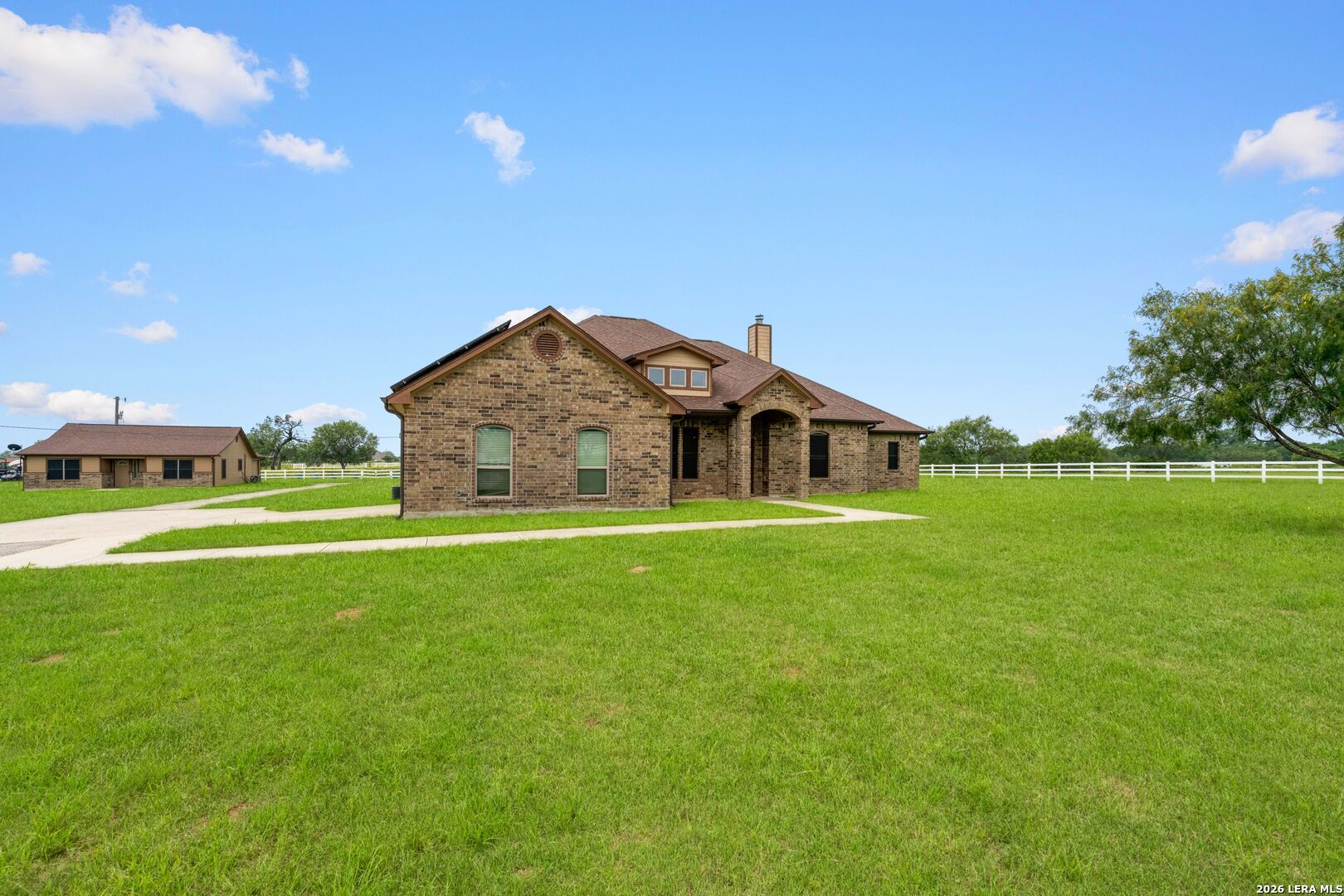 16371 Borregas Road Elmendorf, TX 78112 - Photo 3 of 80