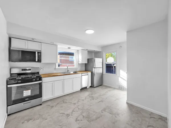 $154,990 | 1304 Freeland Avenue, Calumet City, IL 60409