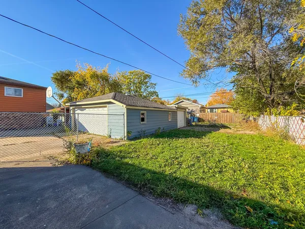 $154,990 | 1304 Freeland Avenue, Calumet City, IL 60409