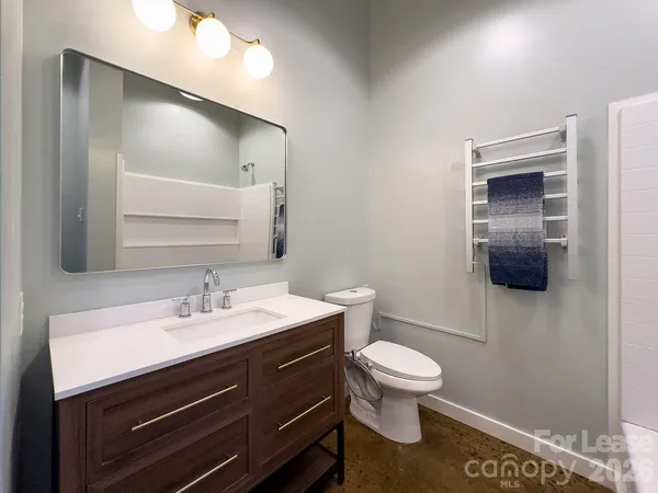 $1,295 | 510 South College Street, Unit 120, Morganton, NC 28655