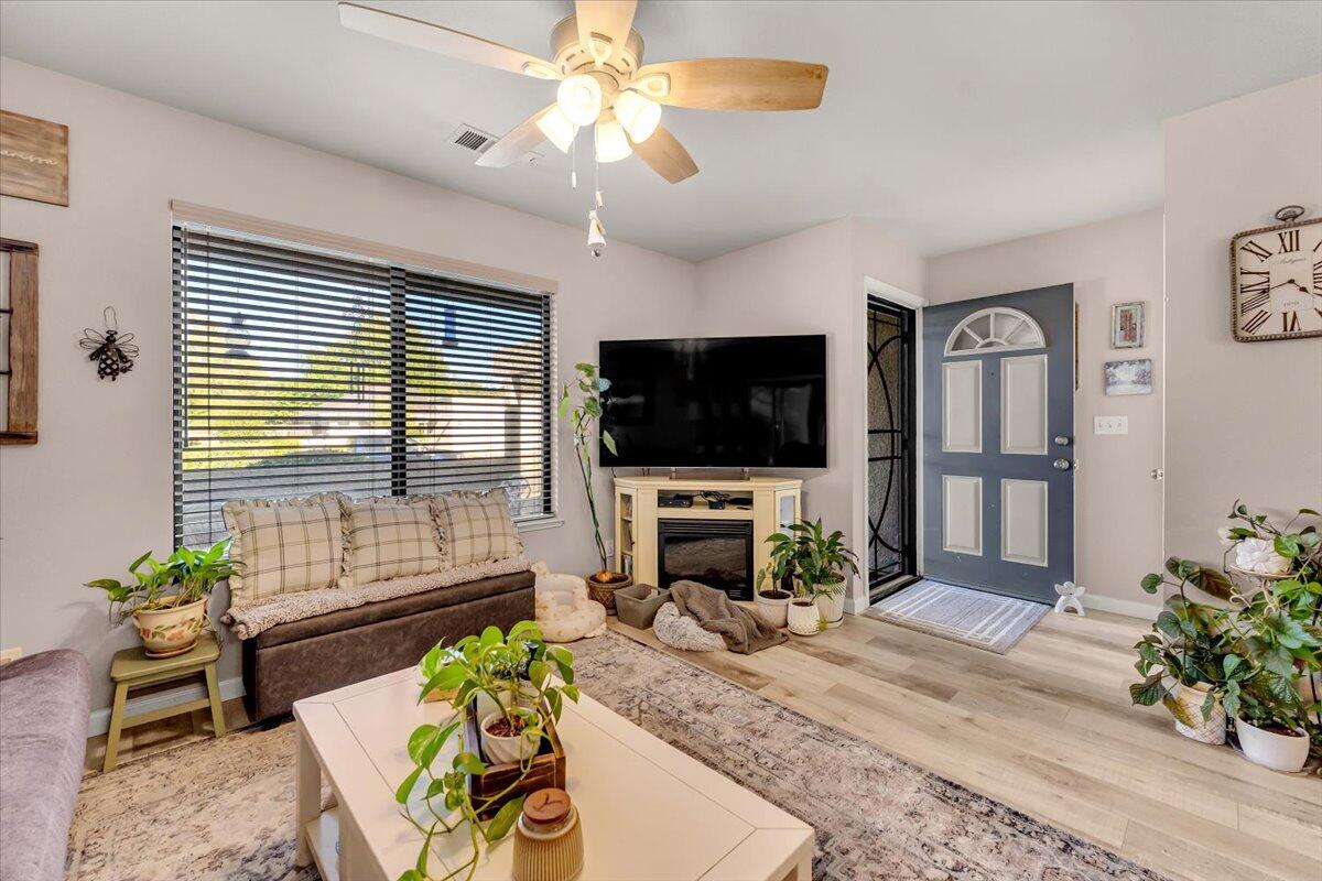 2861 Shotwick Trail Redding, CA 96002 - Photo 15 of 47 16-DSC02786