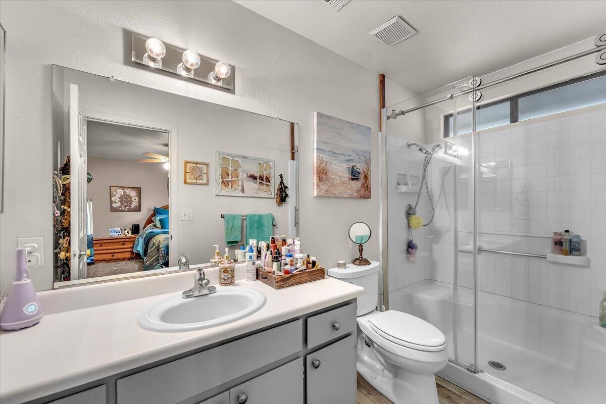 2861 Shotwick Trail Redding, CA 96002 - Photo 20 of 47 21-DSC02744