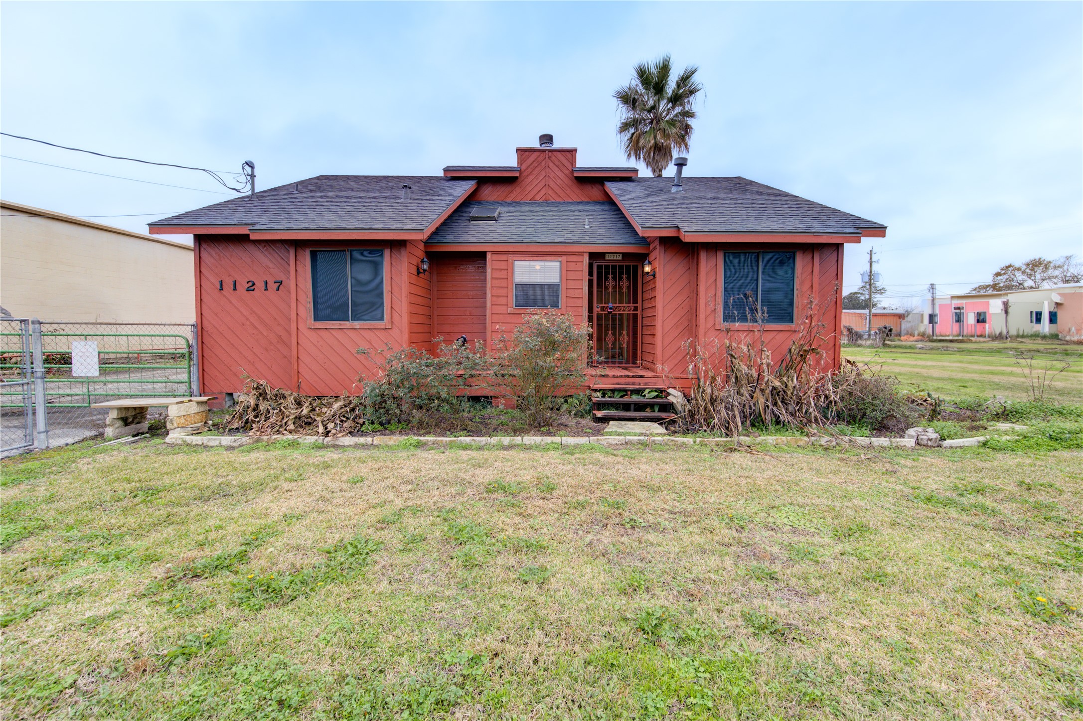 11217 Todd Street Houston, TX 77055 - Photo 2 of 49 a front view of a house with garden