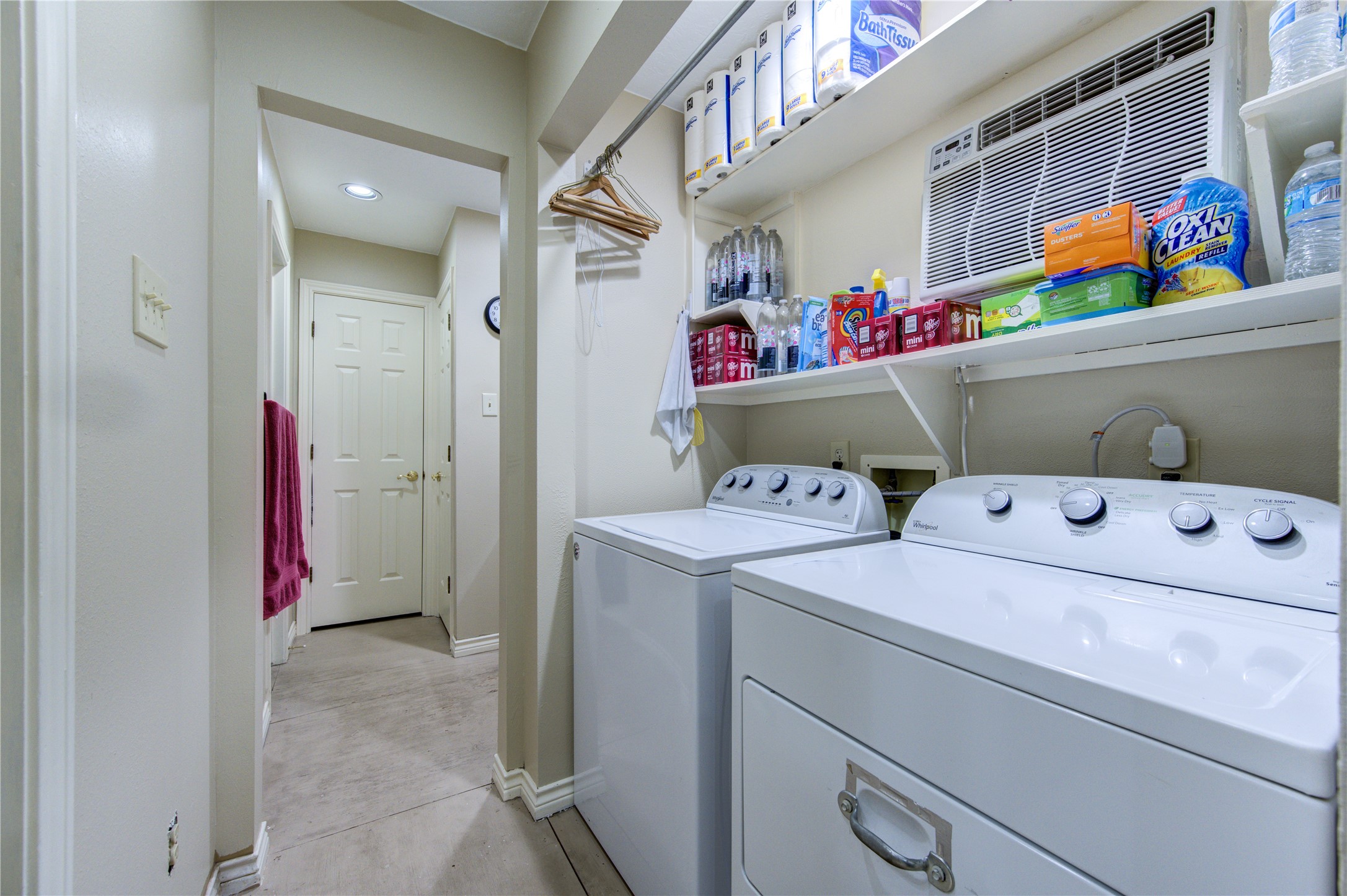 11217 Todd Street Houston, TX 77055 - Photo 37 of 49 Laundry Room