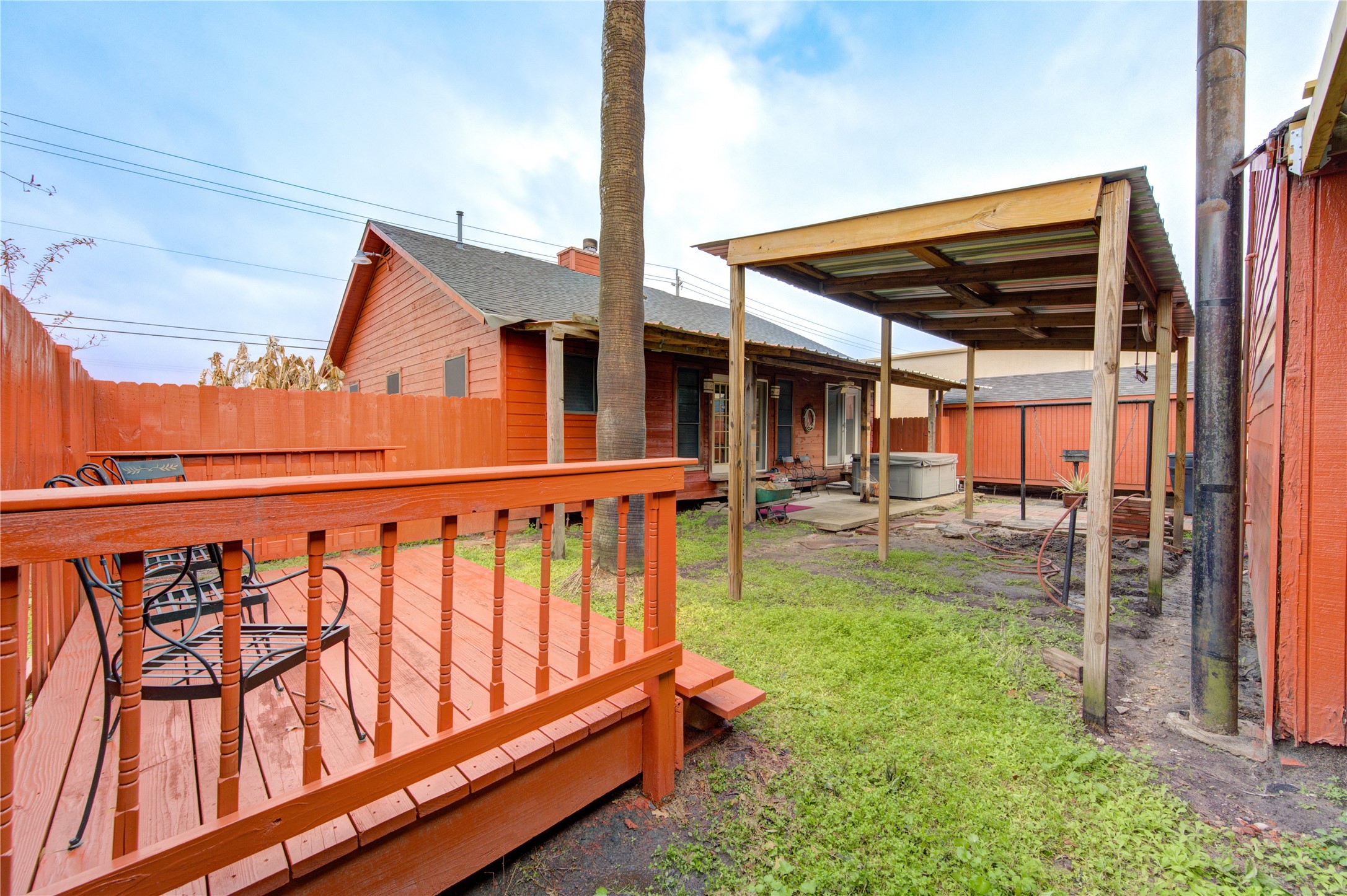 11217 Todd Street Houston, TX 77055 - Photo 40 of 49 Back of Home/Office