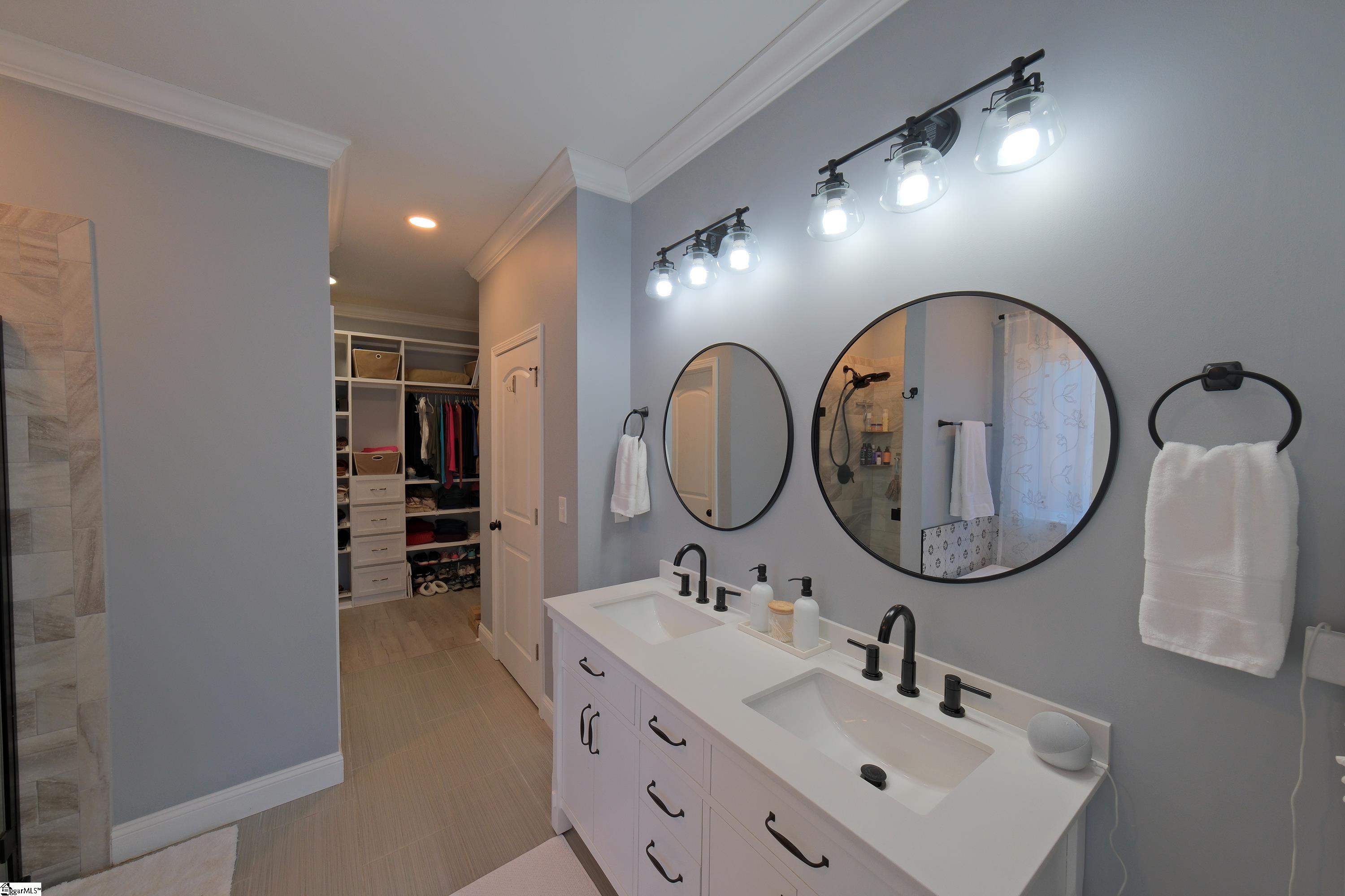 206 East Tucker Street Landrum, SC 29356 - Photo 11 of 20 Large en suite with walk in closet