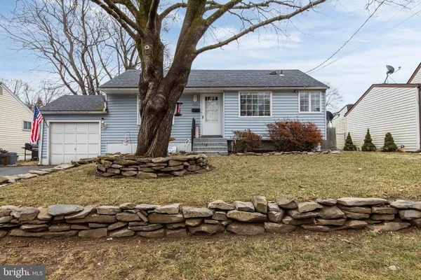 $339,900 | 135 Riverview Road, Phillipsburg, NJ 08865