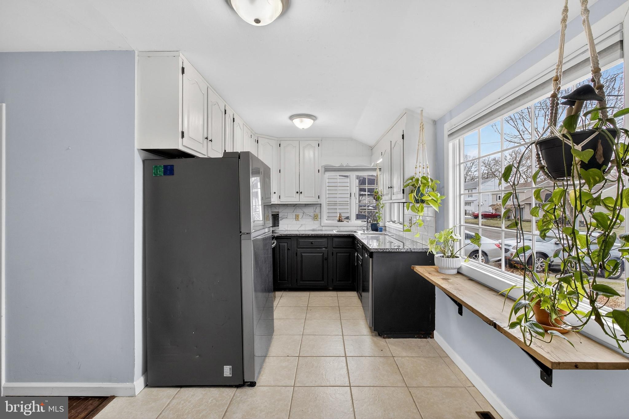 135 Riverview Road Phillipsburg, NJ 08865 - Photo 9 of 37