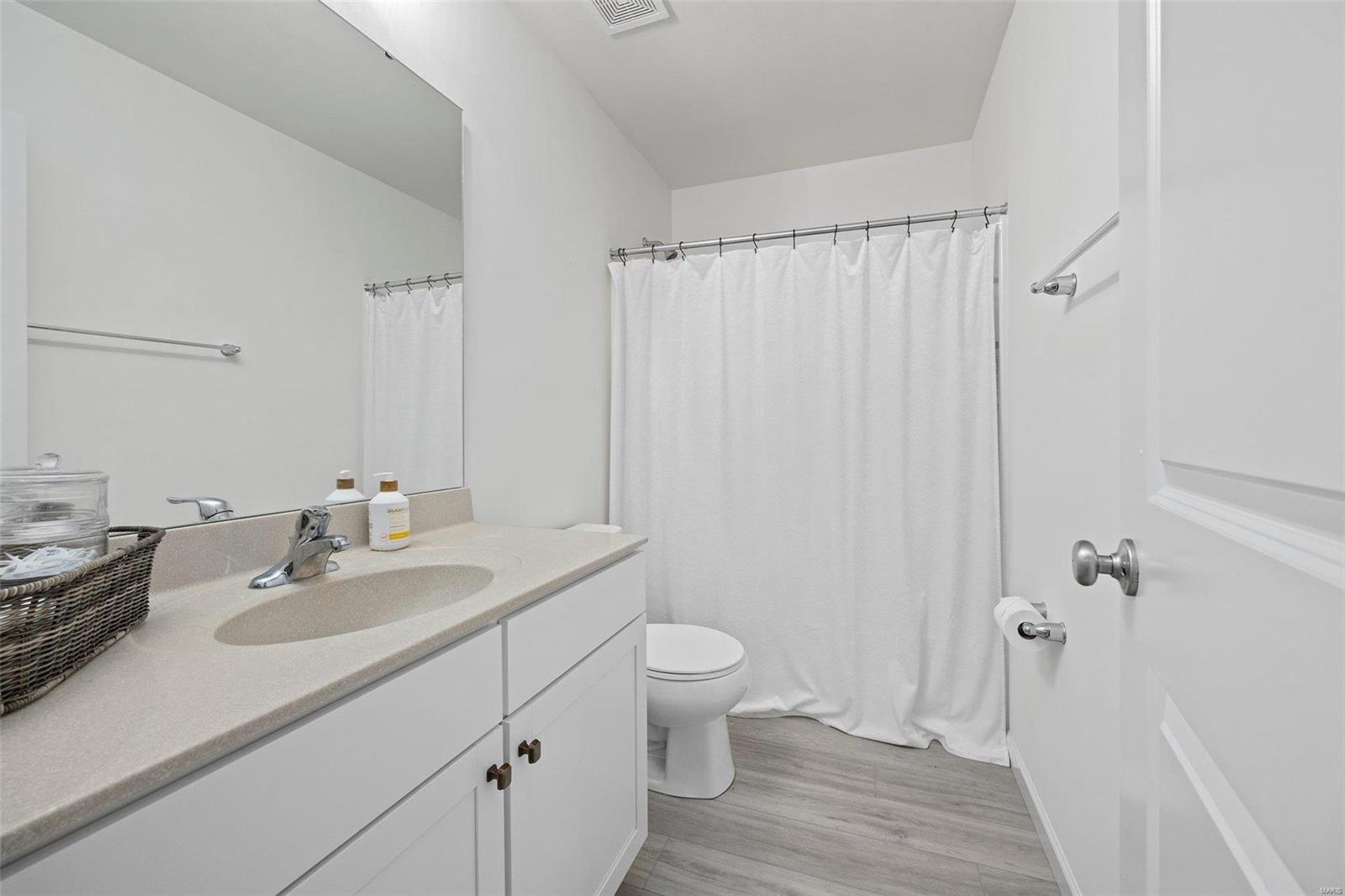 17655 Rockwood Arbor Drive Eureka, MO 63025 - Photo 32 of 51