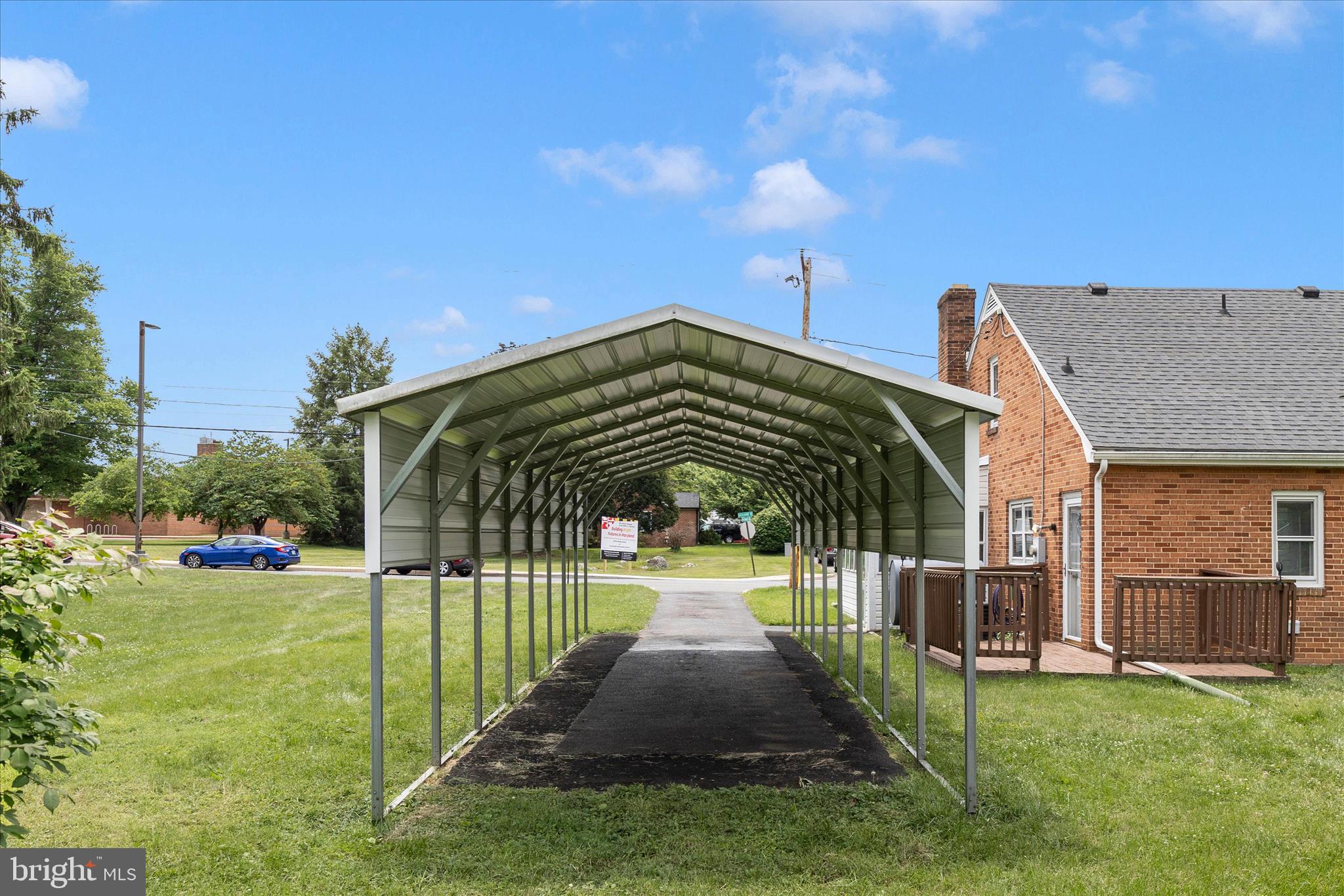 17534 Lincolnshire Road Hagerstown, MD 21740 - Photo 45 of 50 Carport