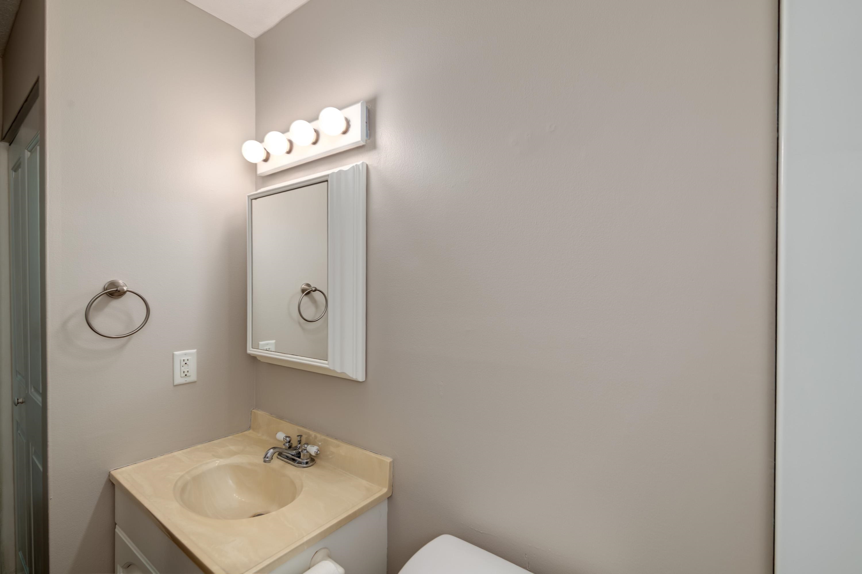 2575 Reily Court Traverse City, MI 49685 - Photo 22 of 37