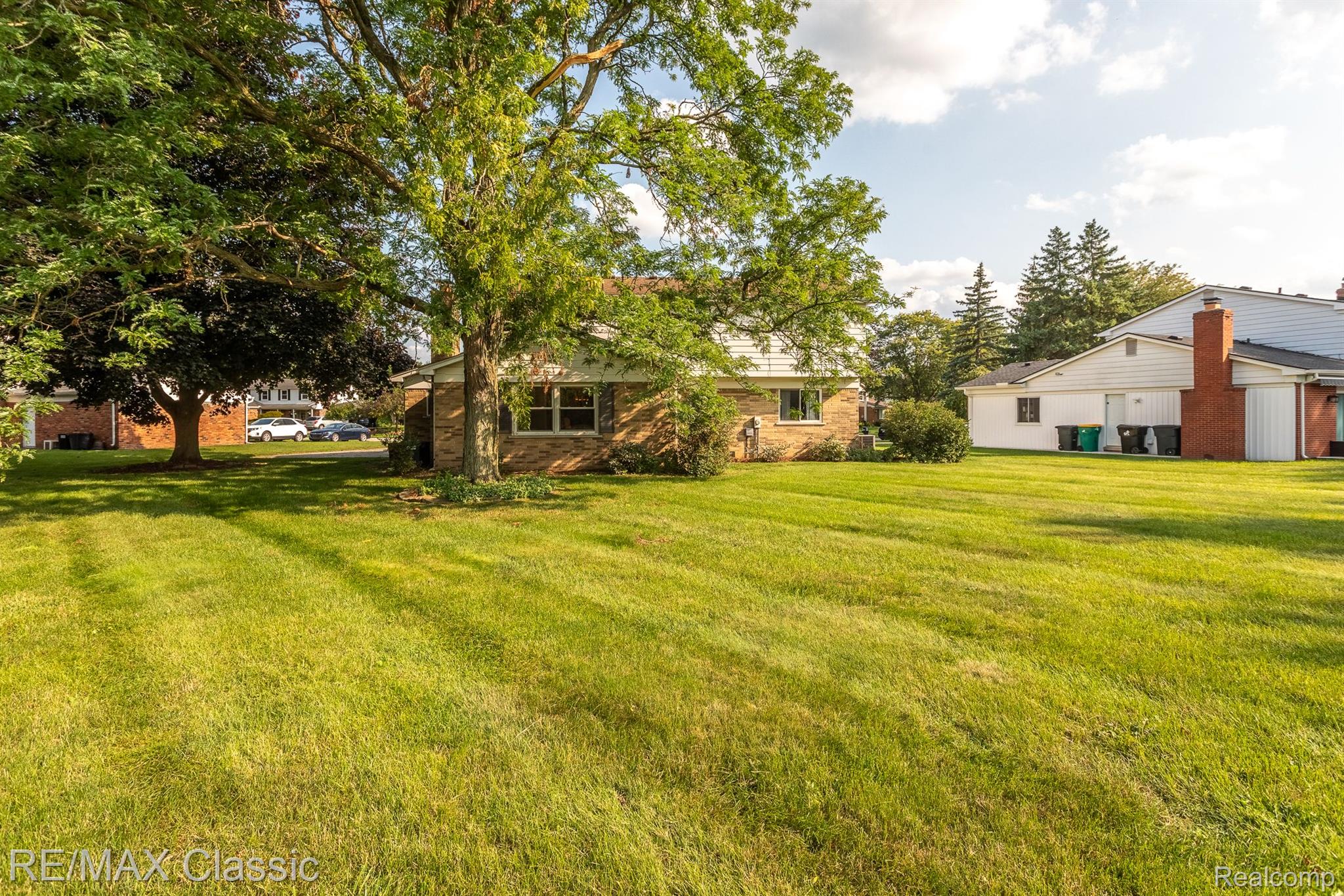 25886 Branchaster Road Farmington, MI 48336 - Photo 31 of 35 Gallery Image 31