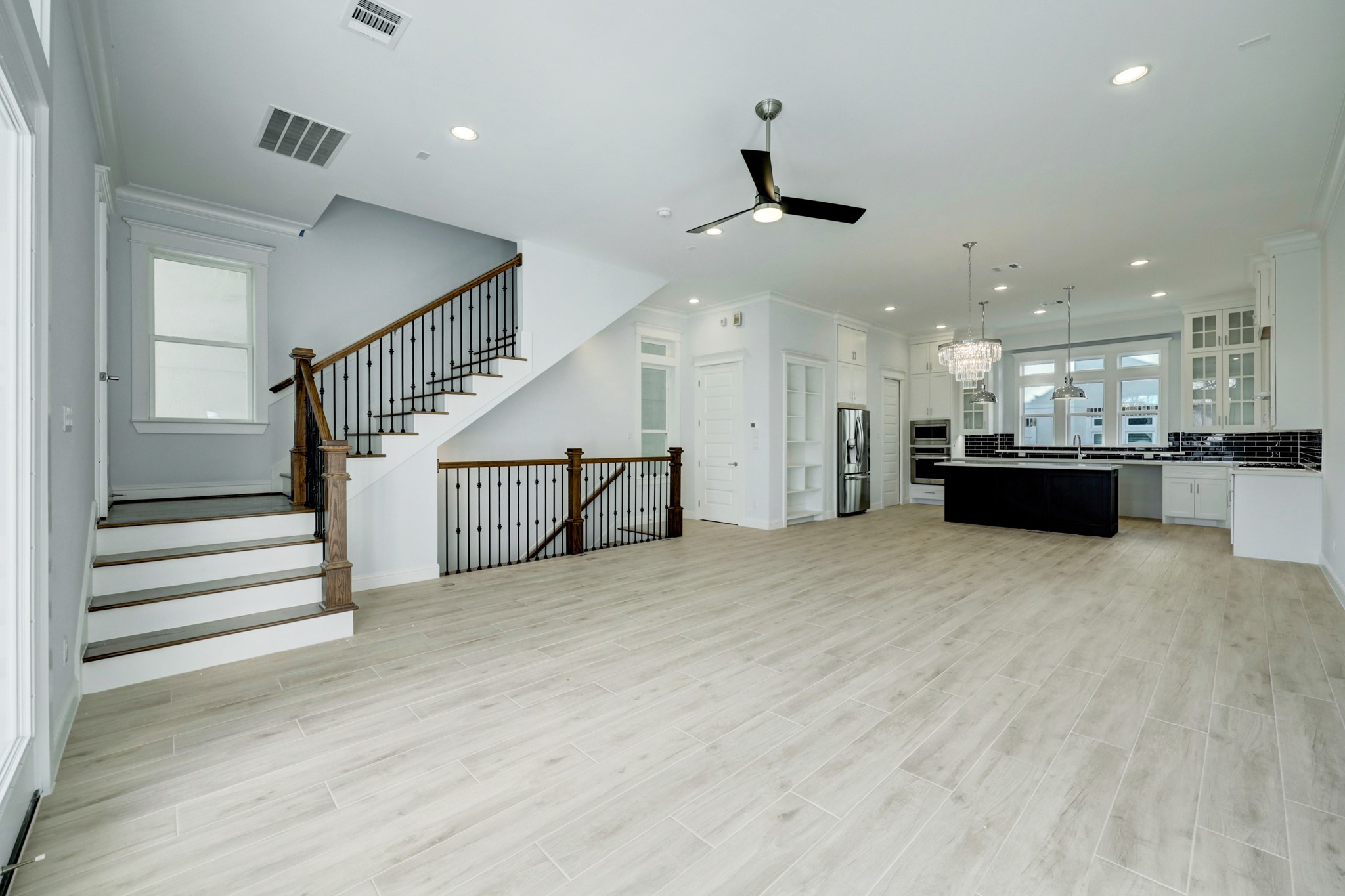 1007 East 28th Street Houston, TX 77009 - Photo 7 of 24
