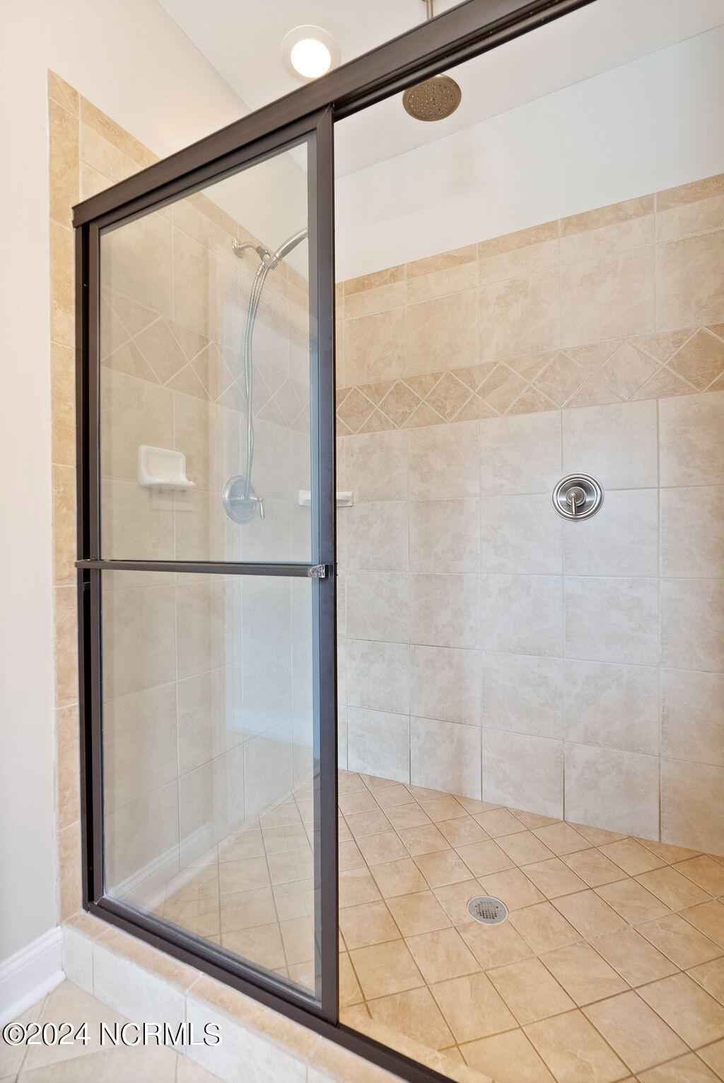 279 Zacks Mill Road Benson, NC 27504 - Photo 39 of 47 Master Bath