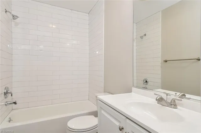 $1,875 | 6073 Birkdale Drive, High Point, NC 27265