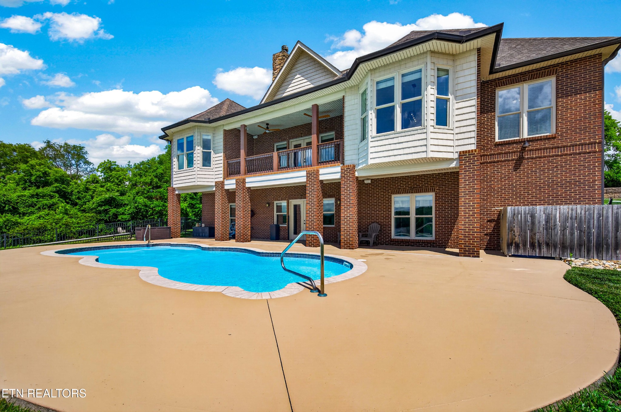 2655 Boston Chase Road Kodak, TN 37764 - Photo 3 of 60 Gallery Image 3